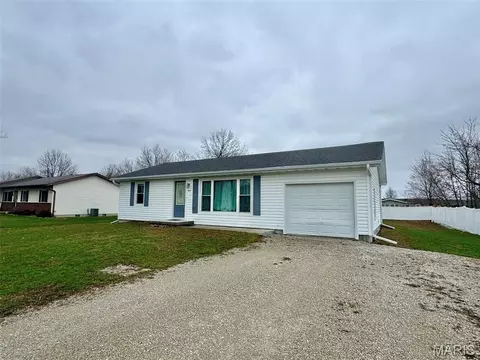715 Lawn St, Monroe City, MO 63456
