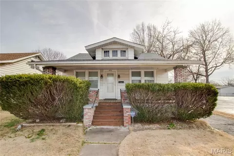 1913 State St, Alton, IL 62002
