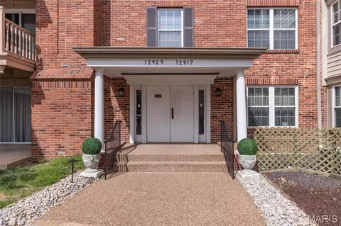 12929 Portulaca Dr #205, Saint Louis, MO 63146