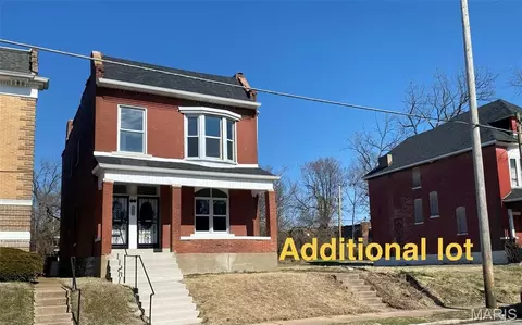 5331 Ridge Ave, Saint Louis, MO 63112