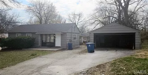 1658 Kappel Dr, Saint Louis, MO 63136