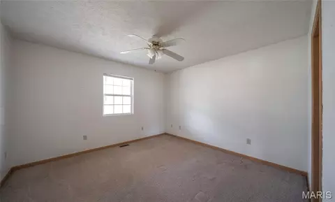 Bedroom - 13458 Toffee Ln, Saint Robert, MO 65584 photo 2 of 9