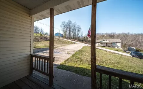 Exterior - 13458 Toffee Ln, Saint Robert, MO 65584 photo 7 of 9