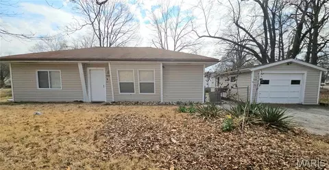 11948 Bridgevale Ave, Saint Louis, MO 63138