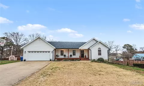2 Magnolia Dr, Salem, MO 65560