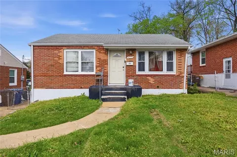 4617 Hatz St, Northwoods, MO 63121