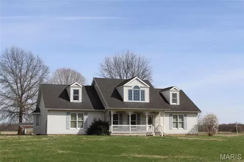 8160 Bethalto Rd, Bethalto, IL 62010