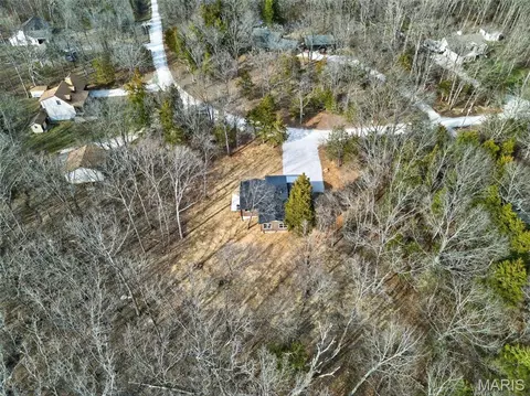 13556 Rustic Valley Dr, Wright City, MO 63390