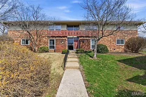 4229 Carrollton Dr #C, Bridgeton, MO 63044