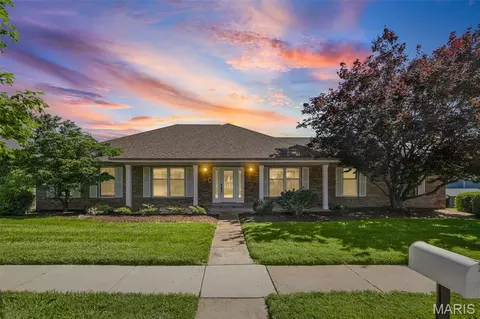 602 Sunbridge Dr, Chesterfield, MO 63017