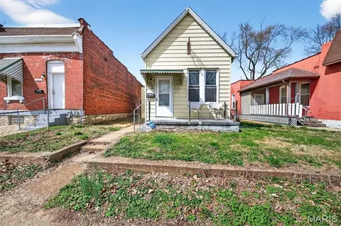 7331 Vermont Ave, Saint Louis, MO 63111