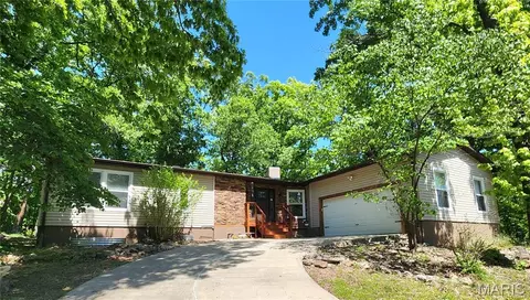1900 Glenn Ct, Marthasville, MO 63357