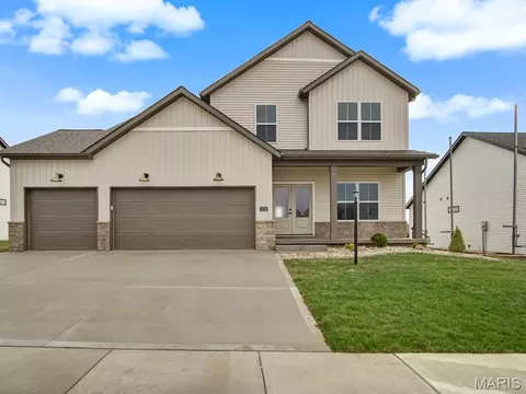 3118 Ashville Dr, Glen Carbon, IL 62034