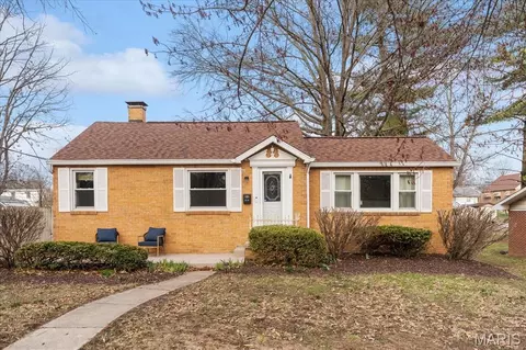 615 Portland Ave, Belleville, IL 62220