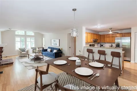 Dining - 39 Ridgeview Circle Ct, Ballwin, MO 63021 photo 1 of 2