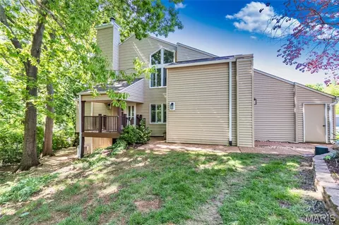 Exterior - 39 Ridgeview Circle Ct, Ballwin, MO 63021 photo 7 of 13