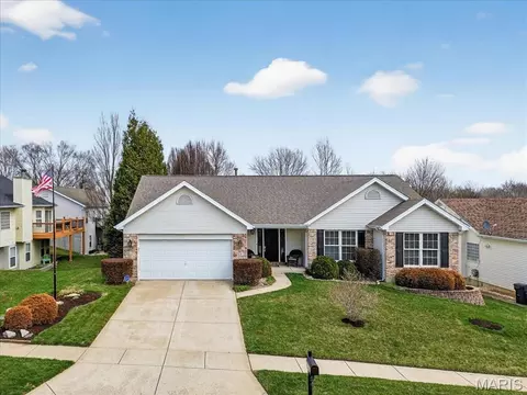 118 Spring Tree Ct, Saint Charles, MO 63303