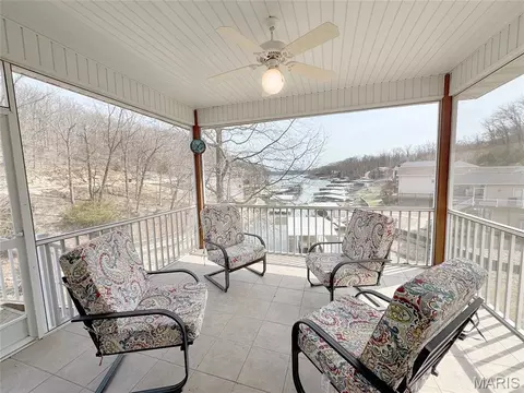 307 Ledgestone Estates Ln, Sunrise Beach, MO 65079