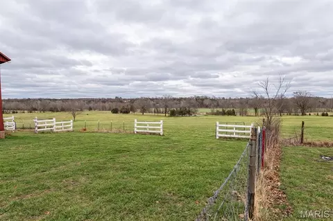 Exterior - 9081 W Red Oak Rd, Rosebud, MO 63091 photo 9 of 9