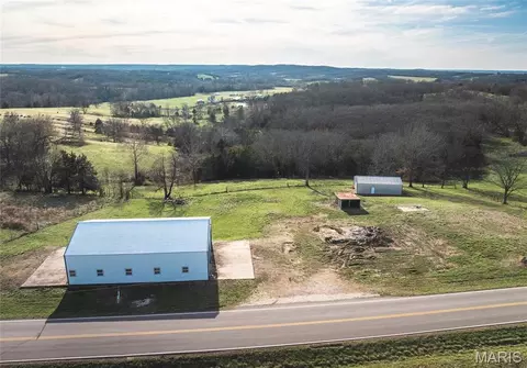 1084 Highway 100, Morrison, MO 65061