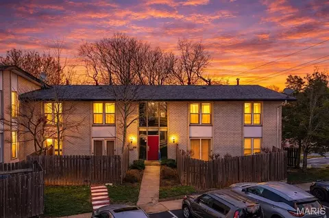 10401 Briarbend Dr #4, Saint Louis, MO 63146