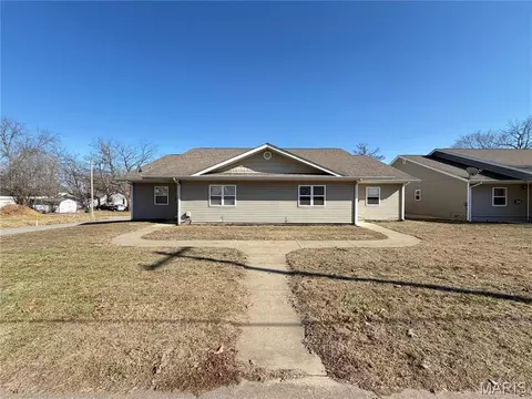 400 S Mcarthur, Salem, MO 65560