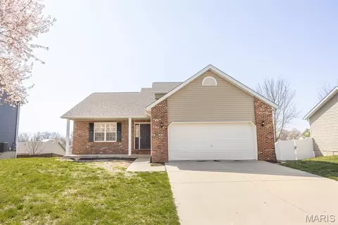 905 Chesapeake Jct, O'fallon, IL 62269
