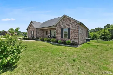 Exterior - 443 Coyote Rdg, Jackson, MO 63755 photo 4 of 8