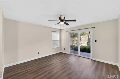 Living - 4103 Spring River Dr, O'fallon, MO 63368 photo 3 of 4
