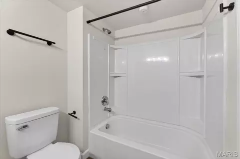 Bath - 4103 Spring River Dr, O'fallon, MO 63368 photo 2 of 3