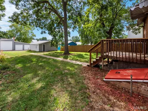 Exterior - 306 Walnut St, Waterloo, IL 62298 photo 7 of 7