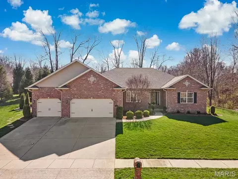 405 Wolfpass Dr, O'fallon, IL 62269