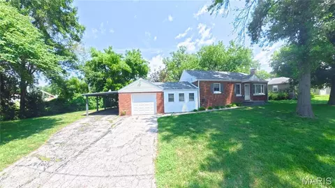 Exterior - 504 W Fourth St, O'fallon, IL 62269 photo 6 of 6