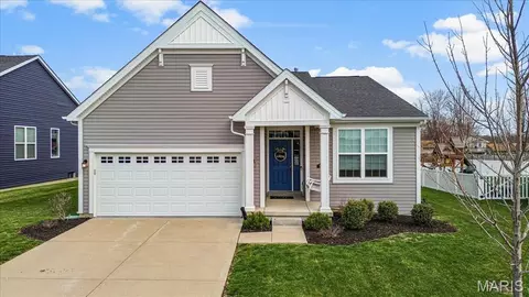 703 Tinsley Ct, Saint Charles, MO 63304