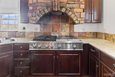 Kitchen - 4242 Quirin Rd, Smithton, IL 62285 photo 3 of 7