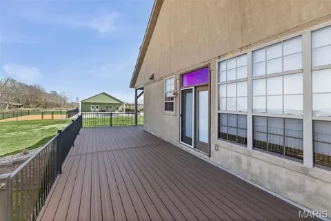 Exterior - 4242 Quirin Rd, Smithton, IL 62285 photo 7 of 14