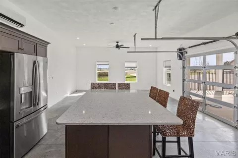 Kitchen - 4242 Quirin Rd, Smithton, IL 62285 photo 7 of 7
