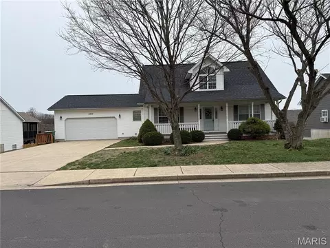 210 Becca Dr, Rolla, MO 65401