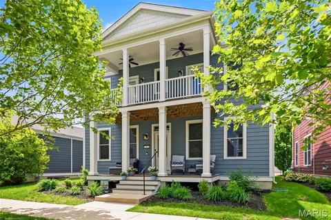 6013 New Town Dr, Saint Charles, MO 63301