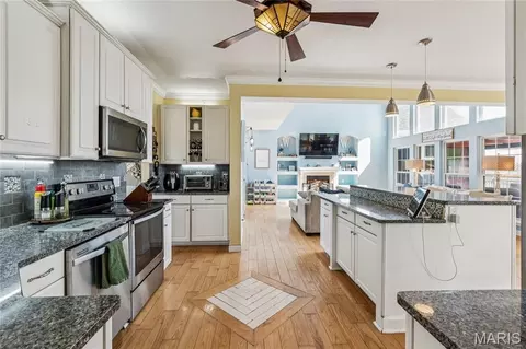 Kitchen - 80 Morgan Valley Ln, Foley, MO 63347 photo 6 of 7
