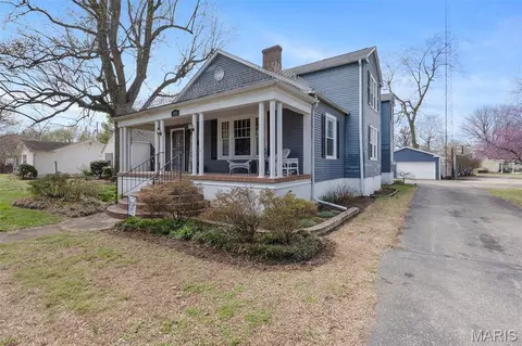 205 N Virginia St, Charleston, MO 63834