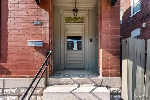 612 Holly Hills Ave, Saint Louis, MO 63111
