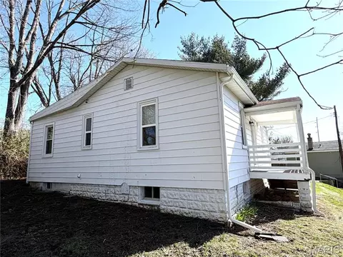 Exterior - 417 S 8th St, Belleville, IL 62220 photo 5 of 5