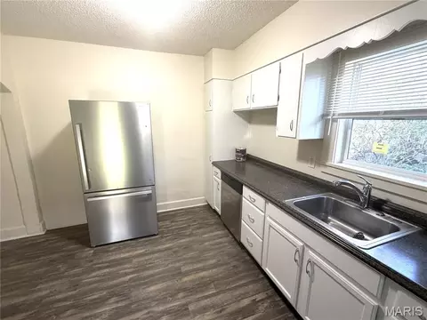 Kitchen - 417 S 8th St, Belleville, IL 62220 photo 2 of 3