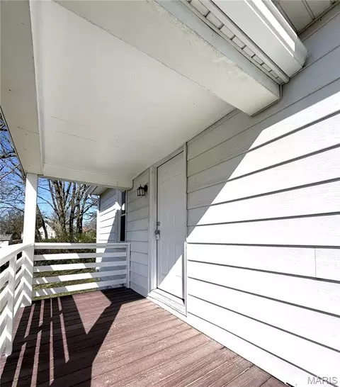 Exterior - 417 S 8th St, Belleville, IL 62220 photo 3 of 5