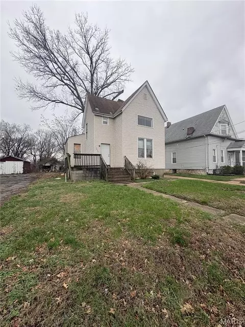2032 Mclaran Ave, Saint Louis, MO 63136