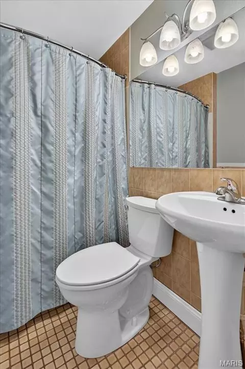 Bath - 114 Central Ave, O'fallon, IL 62269 photo 4 of 4