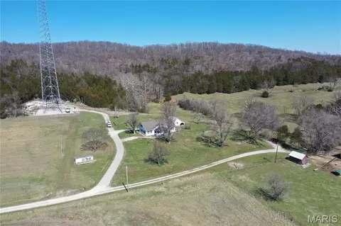 14 Meador Ln, New Florence, MO 63363