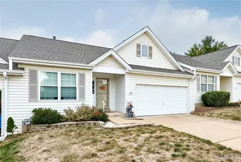 1294 Windcrest Circle Dr, Arnold, MO 63010