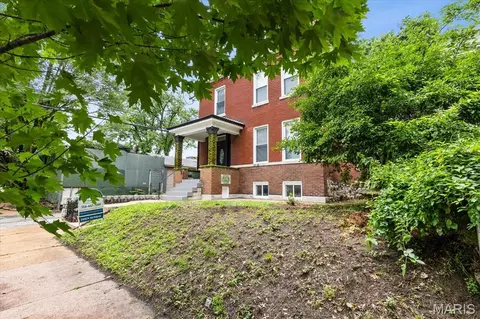 4273 Juniata St, Saint Louis, MO 63116